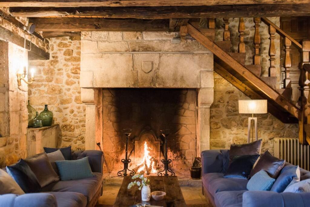 Château La Carrière Saint-Cyprien  Esterno foto