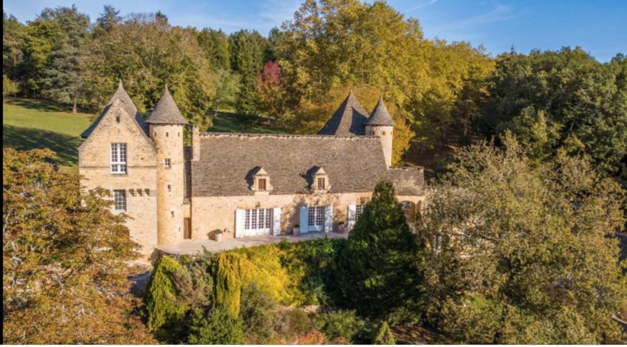 Château La Carrière Saint-Cyprien  Esterno foto